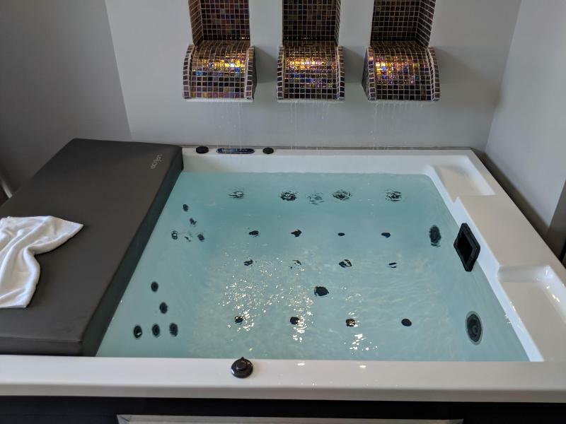 Anagenessis Village Hotel 3*